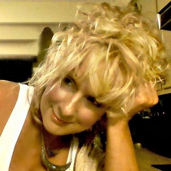 Meet your Posher, Donna - Picture 1 of 1